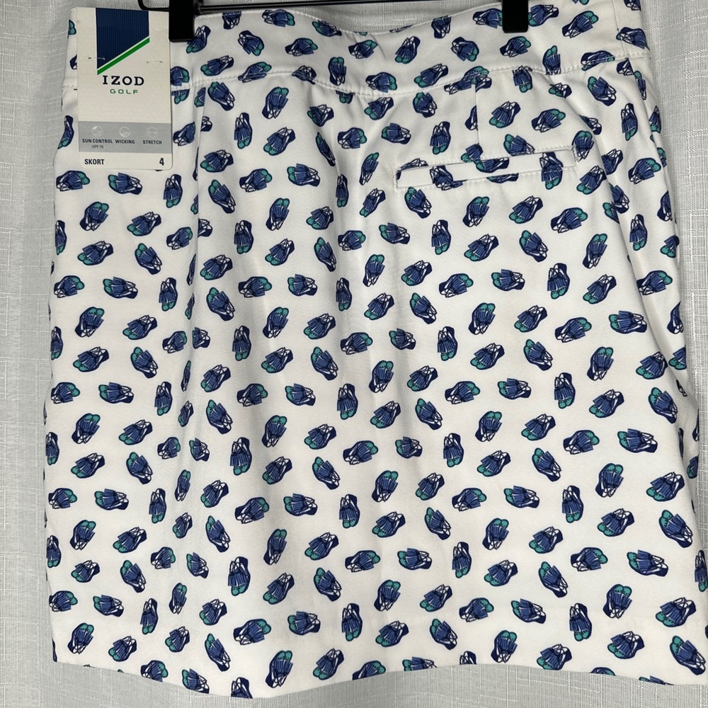 Women’s izod golf skort white size 4 stretch upf 15 NWT